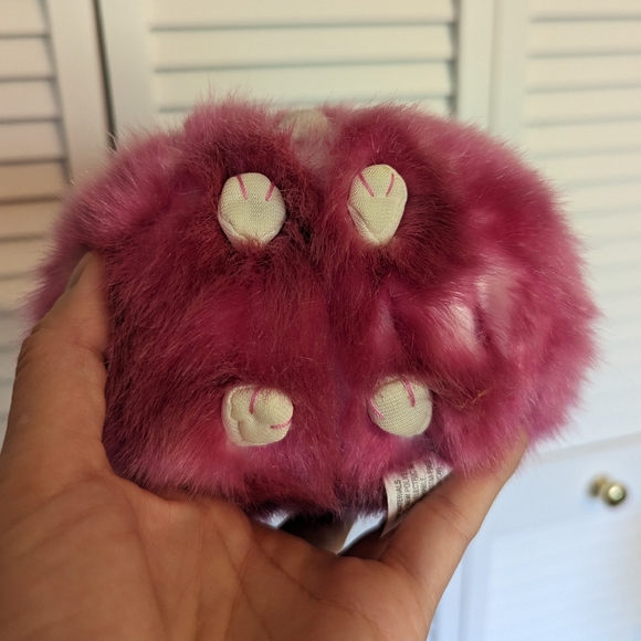 Pygmy Puff - Wizarding World of Harry Potter Stuffed Animal (4x6) - Picture 3 of 4